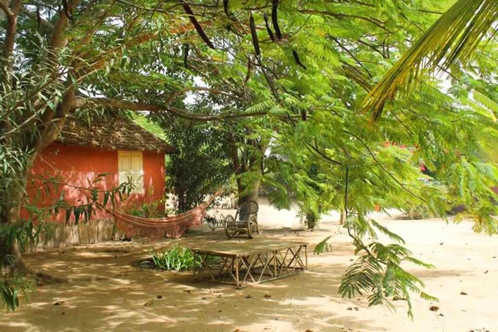 Lampsar Lodge Ndiongo Extérieur photo